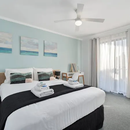 Chic 2 Bed Apartment On Scarborough Beach Perth Exterior photo